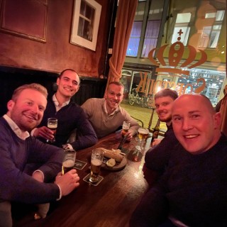 Eten met nieuwe collega's 2